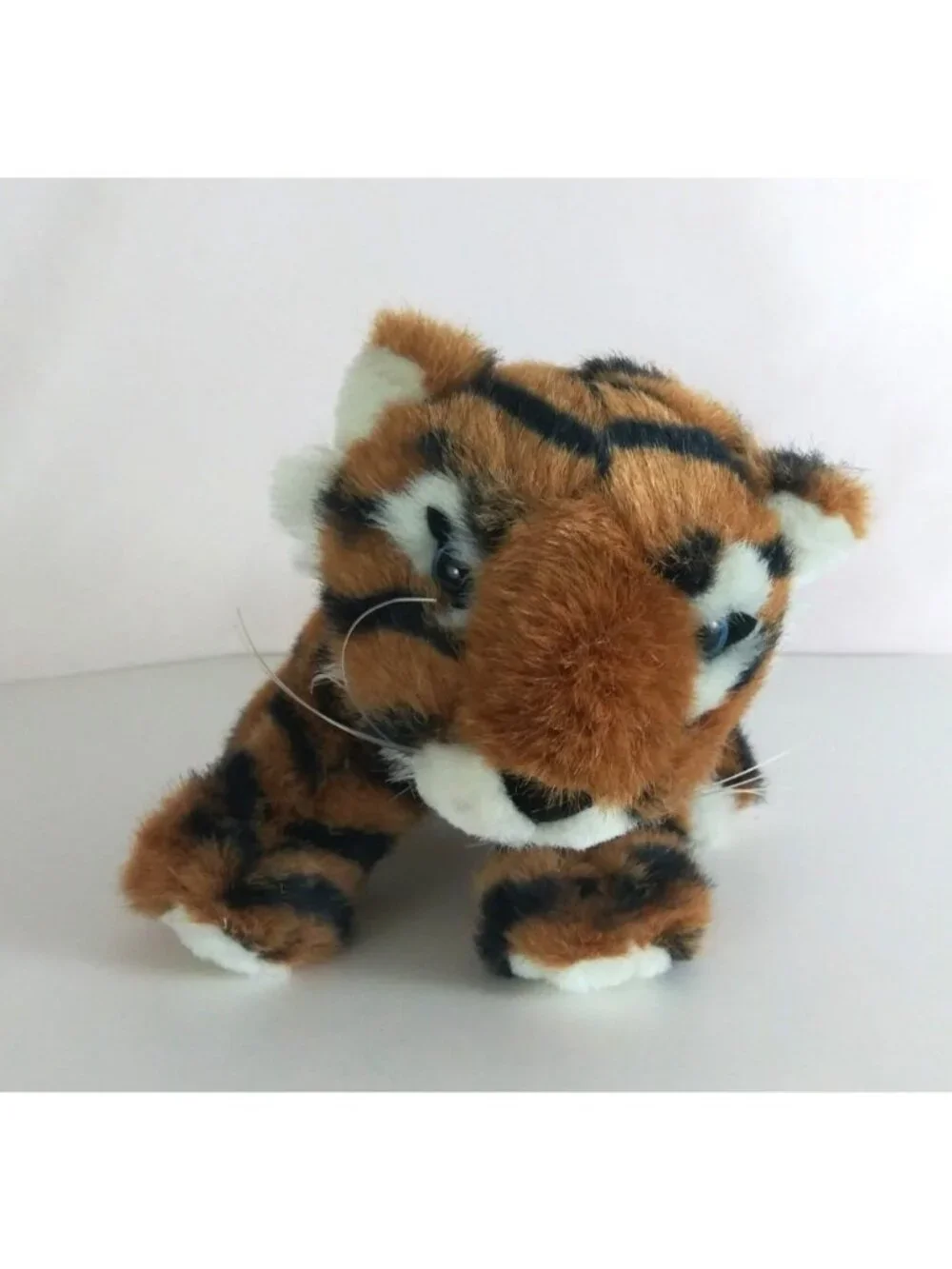 HugFun Orange Bengal Tiger With Blue Eyes 8
